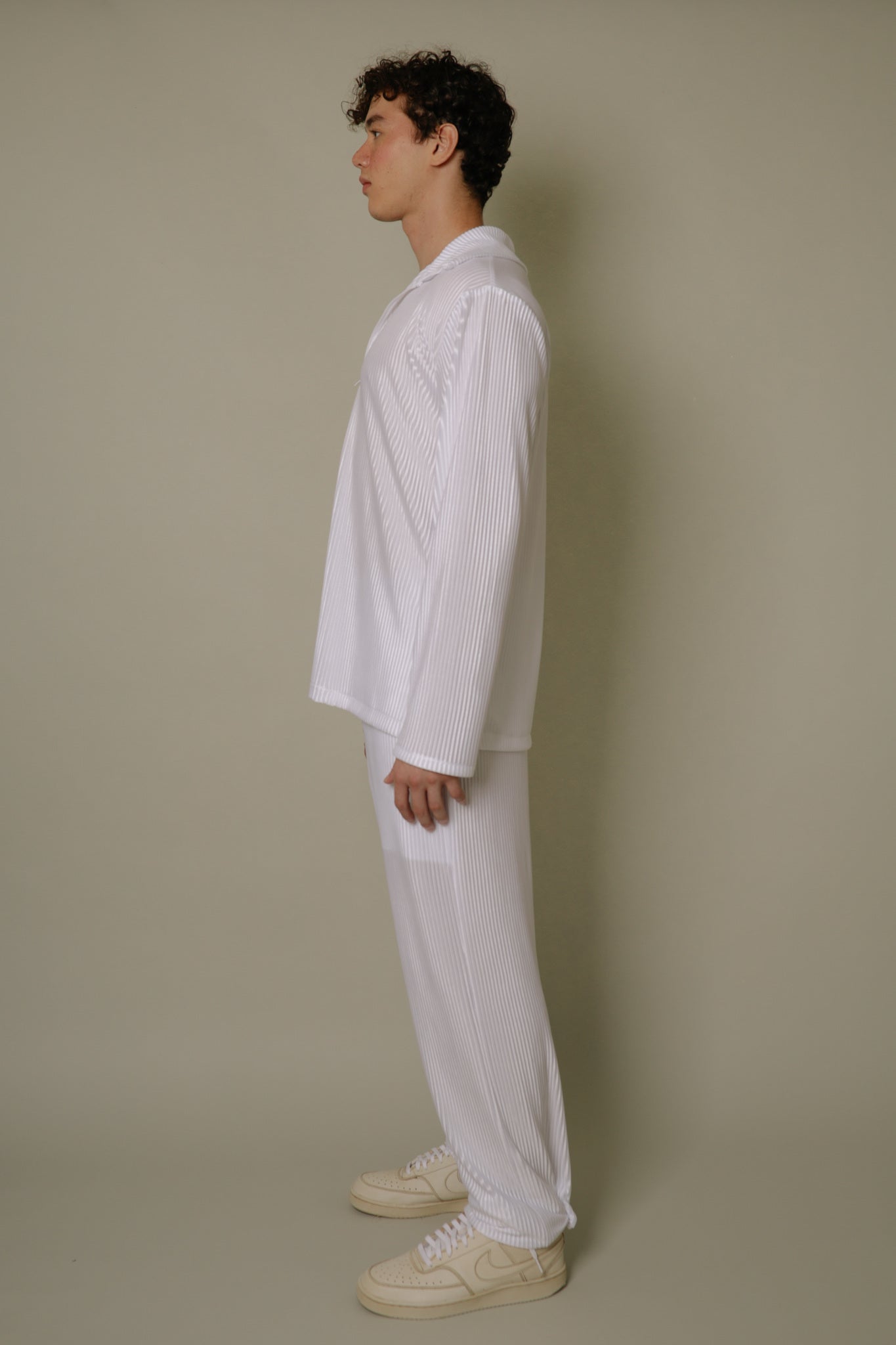 Nitidus Platinum White Pleated Quarter Zip