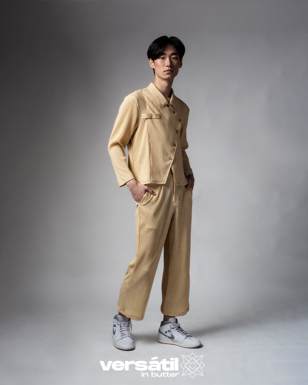 Versátil Butter Suit Set