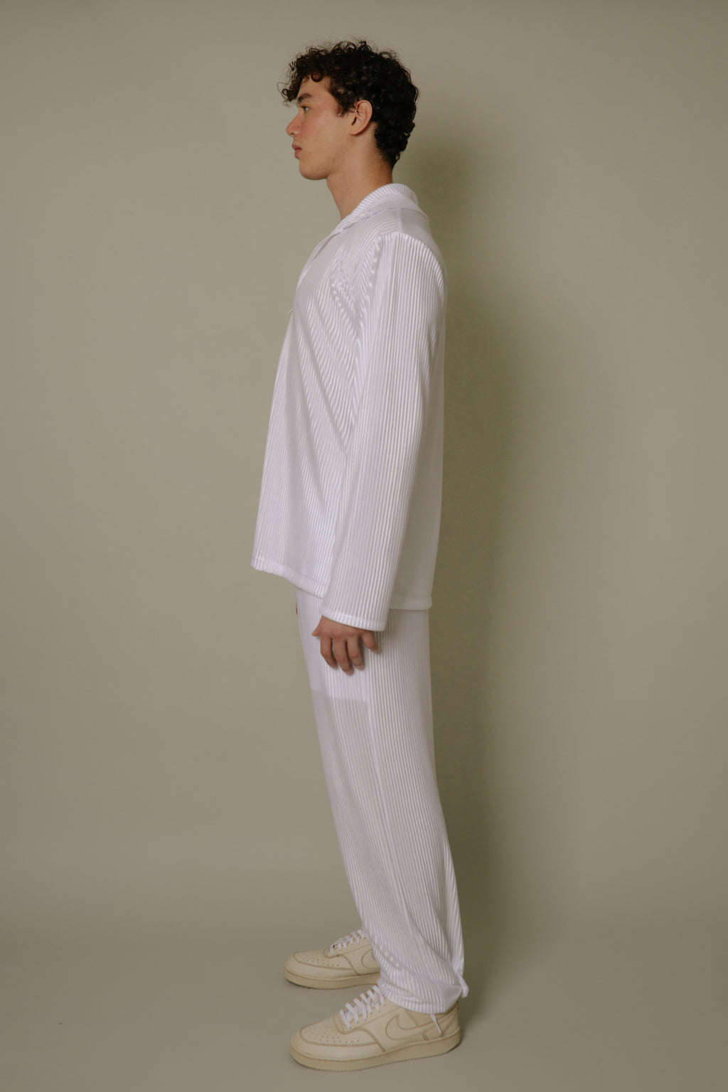 Nitidus Platinum White Pleated Quarter Zip